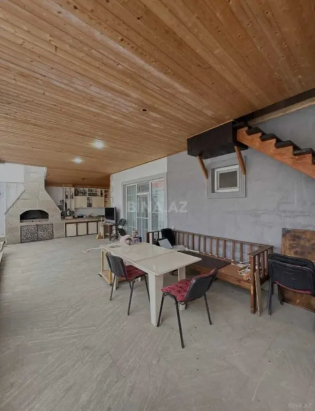 Satılır 4 otaqlı həyət evi 160 m²