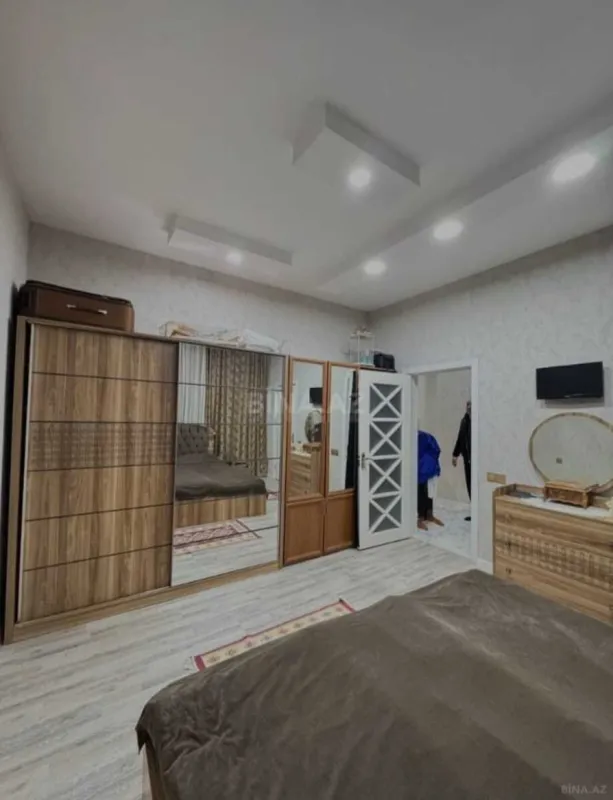 Satılır 4 otaqlı həyət evi 160 m²