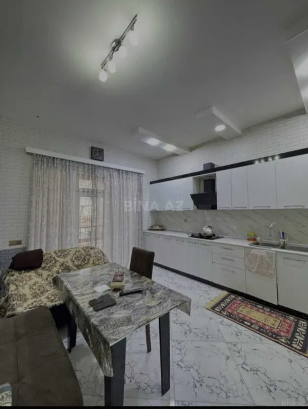 Satılır 4 otaqlı həyət evi 160 m²