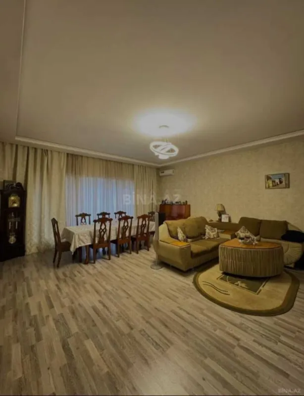Satılır 4 otaqlı həyət evi 160 m²