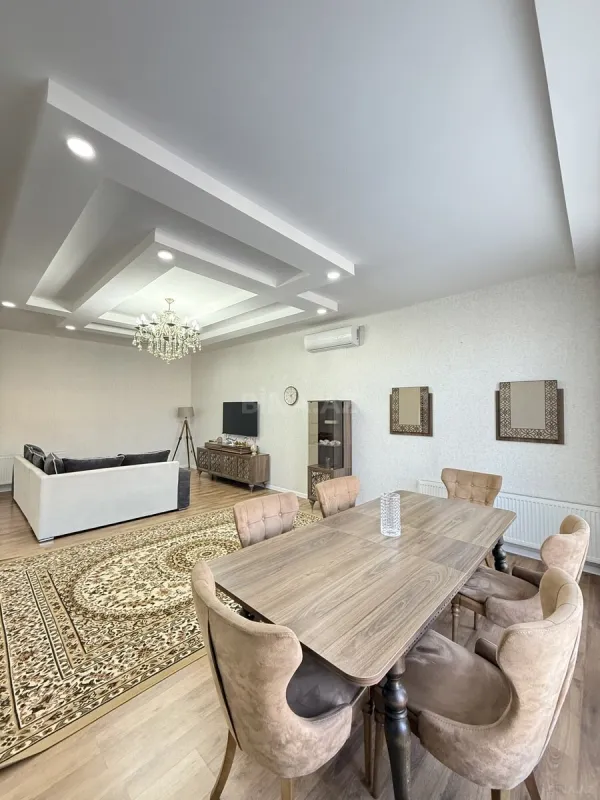Satılır 4 otaqlı həyət evi 150 m²