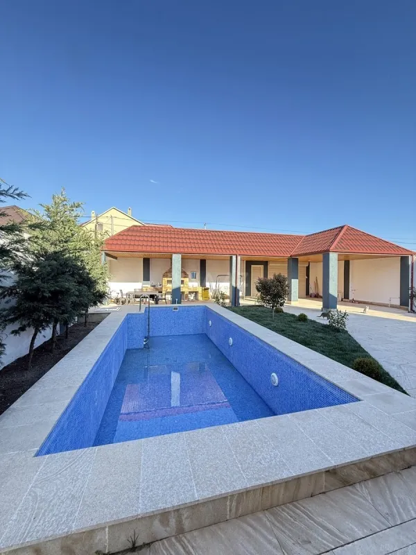 Satılır 4 otaqlı həyət evi 150 m²