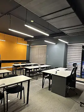 Kirayə verilir 1 otaqlı ofis 30 m²