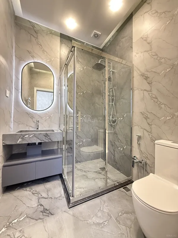 Satılır 5 otaqlı həyət evi 230 m²