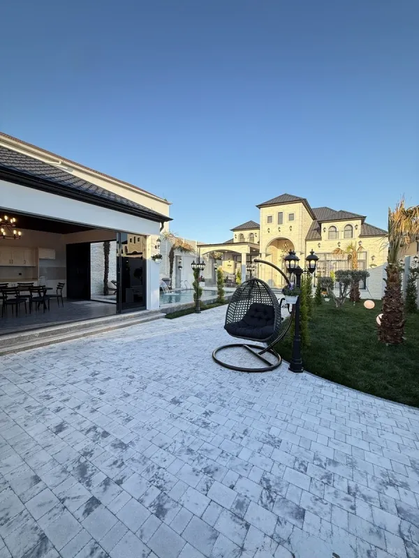 Satılır 5 otaqlı həyət evi 230 m²