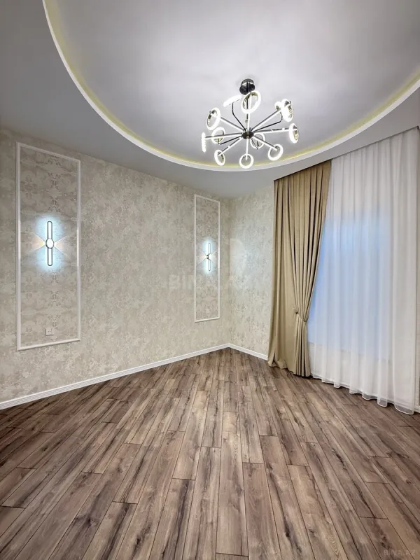 Satılır 5 otaqlı həyət evi 230 m²