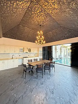 Satılır 5 otaqlı həyət evi 230 m²