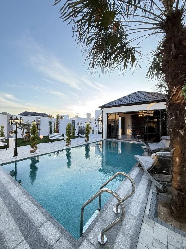 Satılır 5 otaqlı həyət evi 230 m²