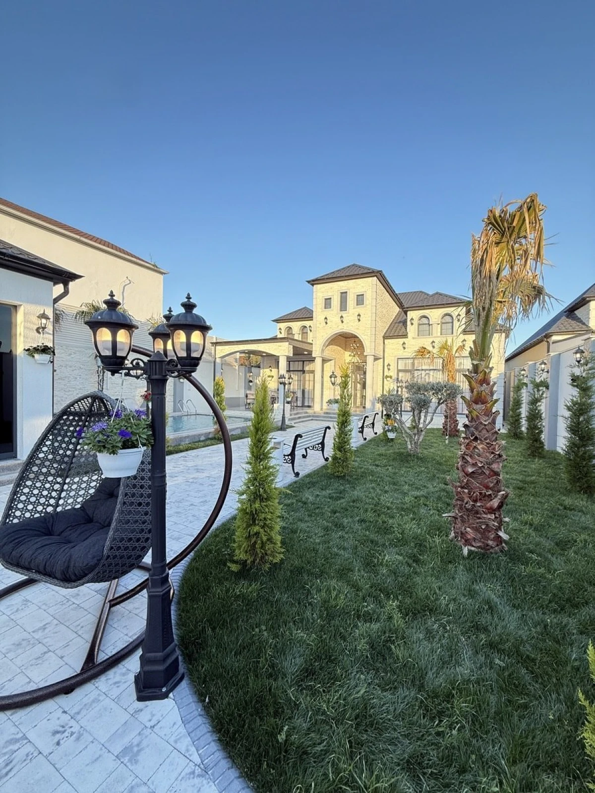 Satılır 5 otaqlı həyət evi 230 m²