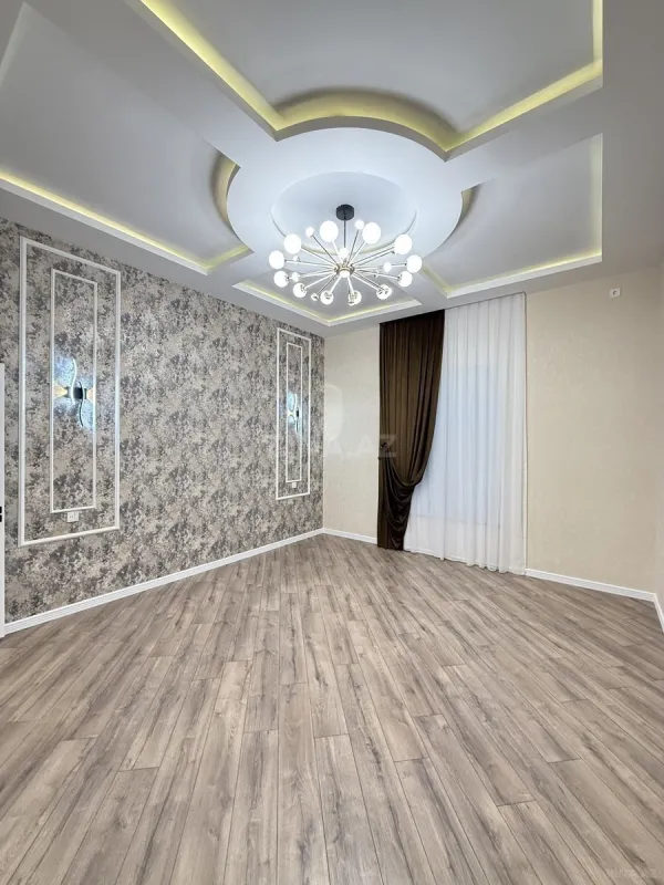 Satılır 5 otaqlı həyət evi 230 m²