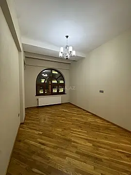 Satılır 2 otaqlı mənzil 75 m²