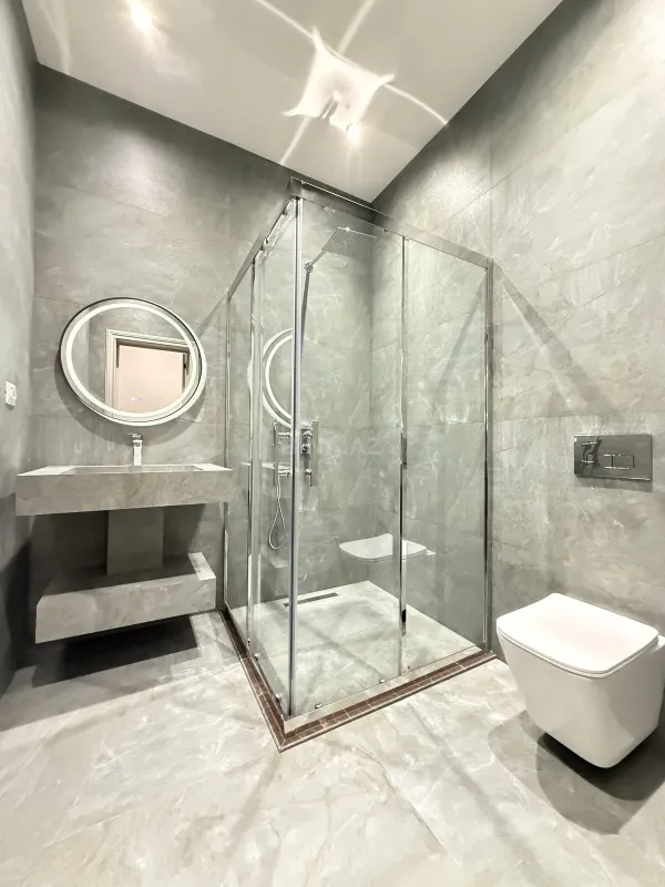 Satılır 5 otaqlı həyət evi 220 m²