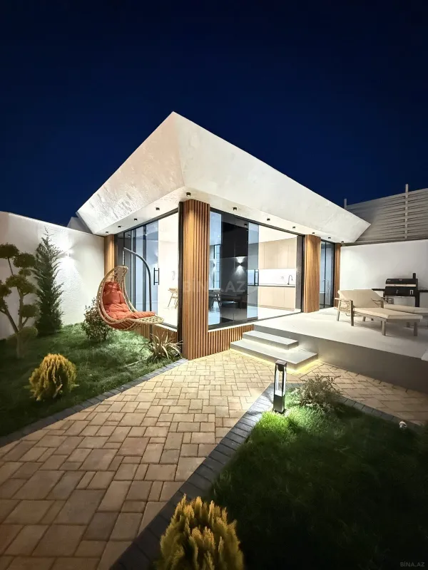 Satılır 5 otaqlı həyət evi 220 m²