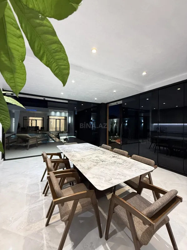Satılır 5 otaqlı həyət evi 220 m²