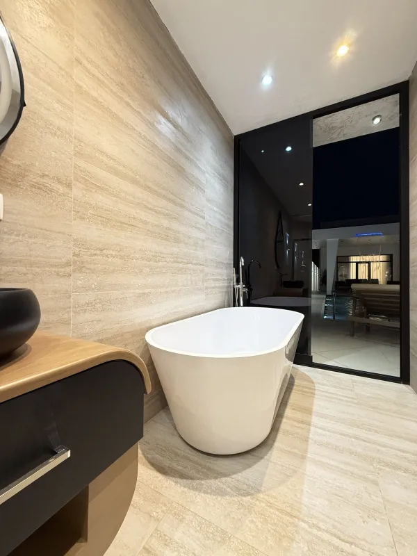 Satılır 5 otaqlı həyət evi 220 m²