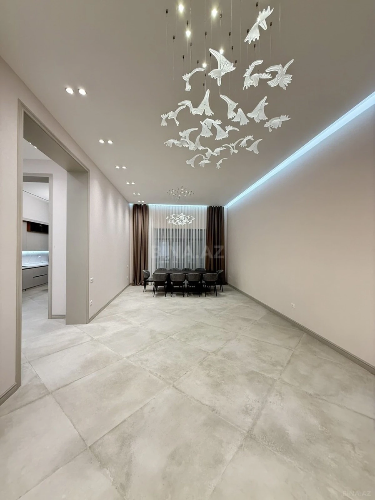 Satılır 5 otaqlı həyət evi 220 m²