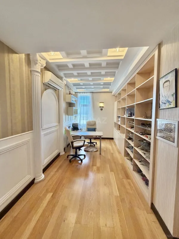 Satılır 8 otaqlı mənzil 412 m²