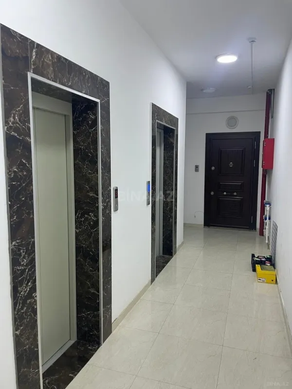 Kirayə verilir 3 otaqlı mənzil 145 m²