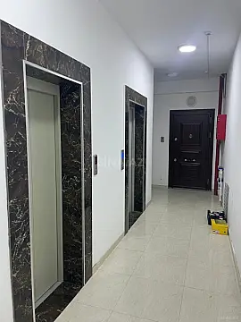 Kirayə verilir 3 otaqlı mənzil 145 m² — Bakı, 8-ci mikrorayon 3 otaq 145.00 m²