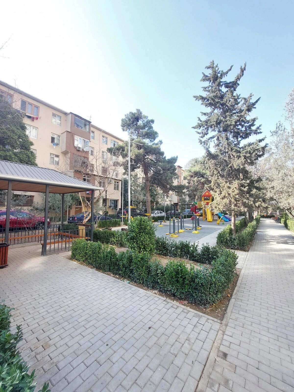 Satılır 3 otaqlı mənzil 75 m²