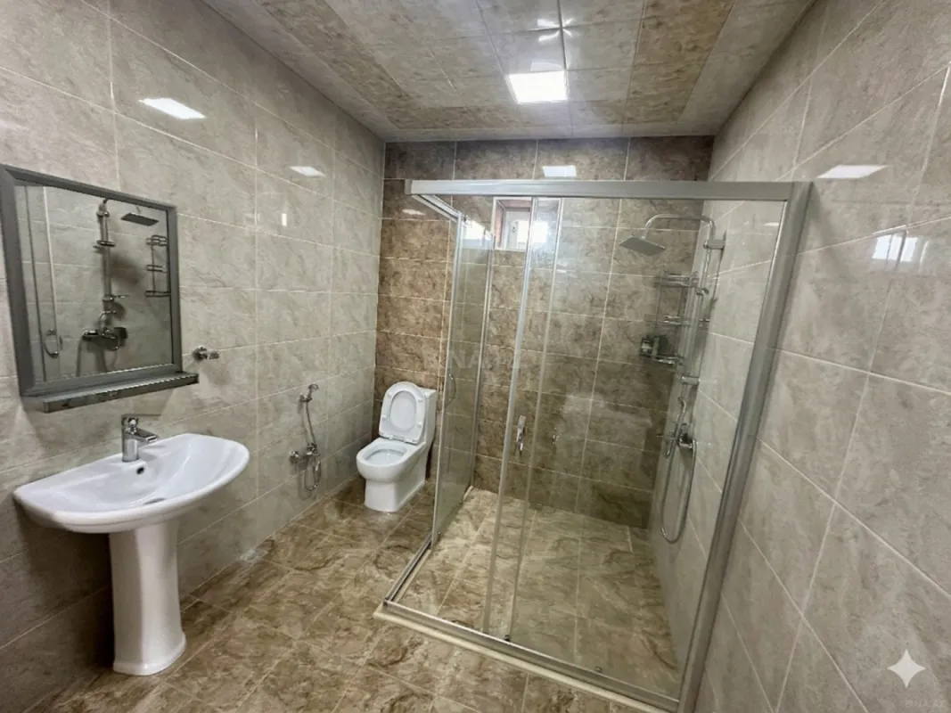Satılır 4 otaqlı həyət evi 180 m²