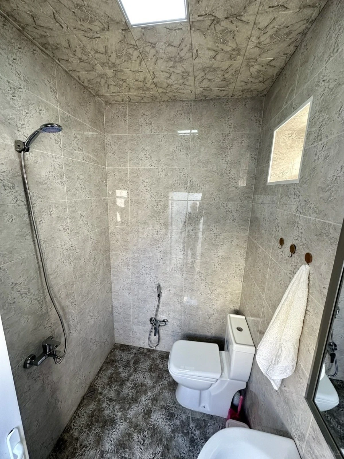 Satılır 4 otaqlı həyət evi 180 m²