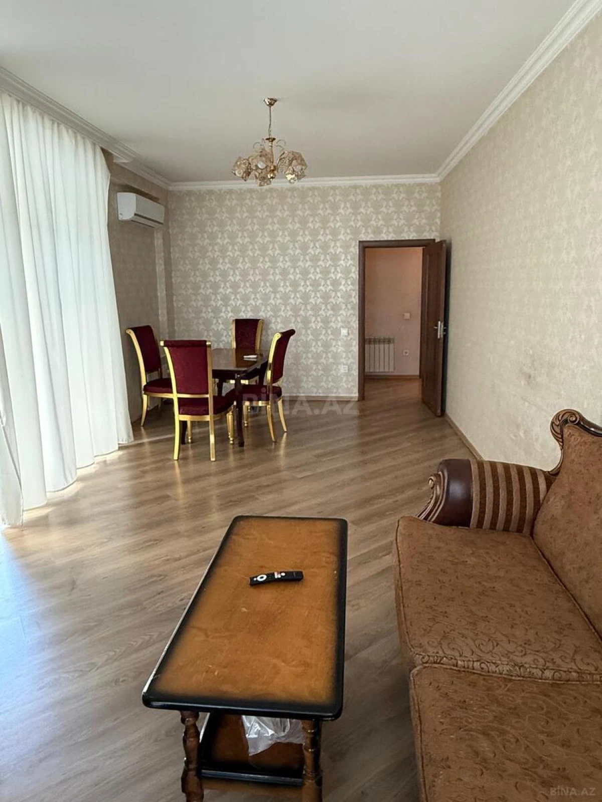 Kirayə verilir 2 otaqlı mənzil 85 m²