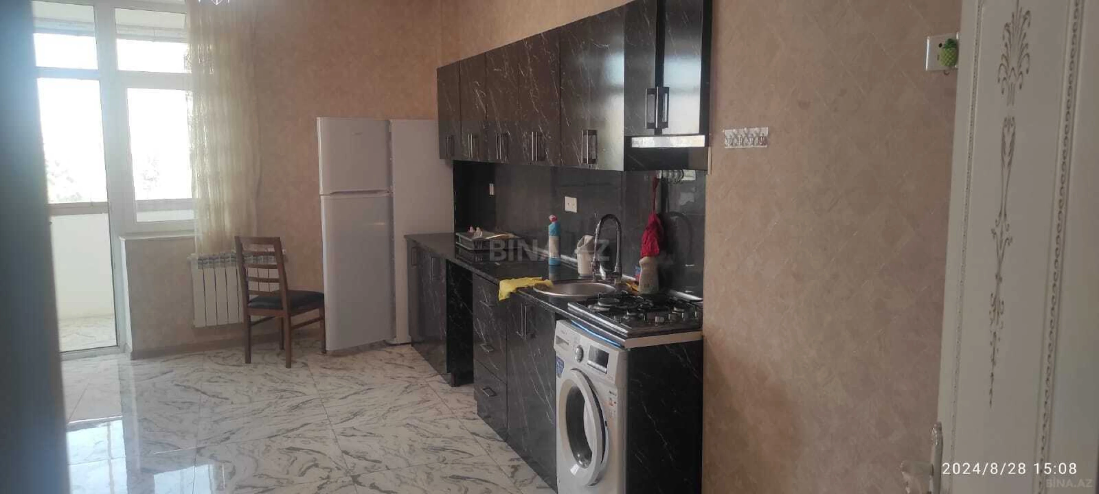 Kirayə verilir 3 otaqlı mənzil 116 m²