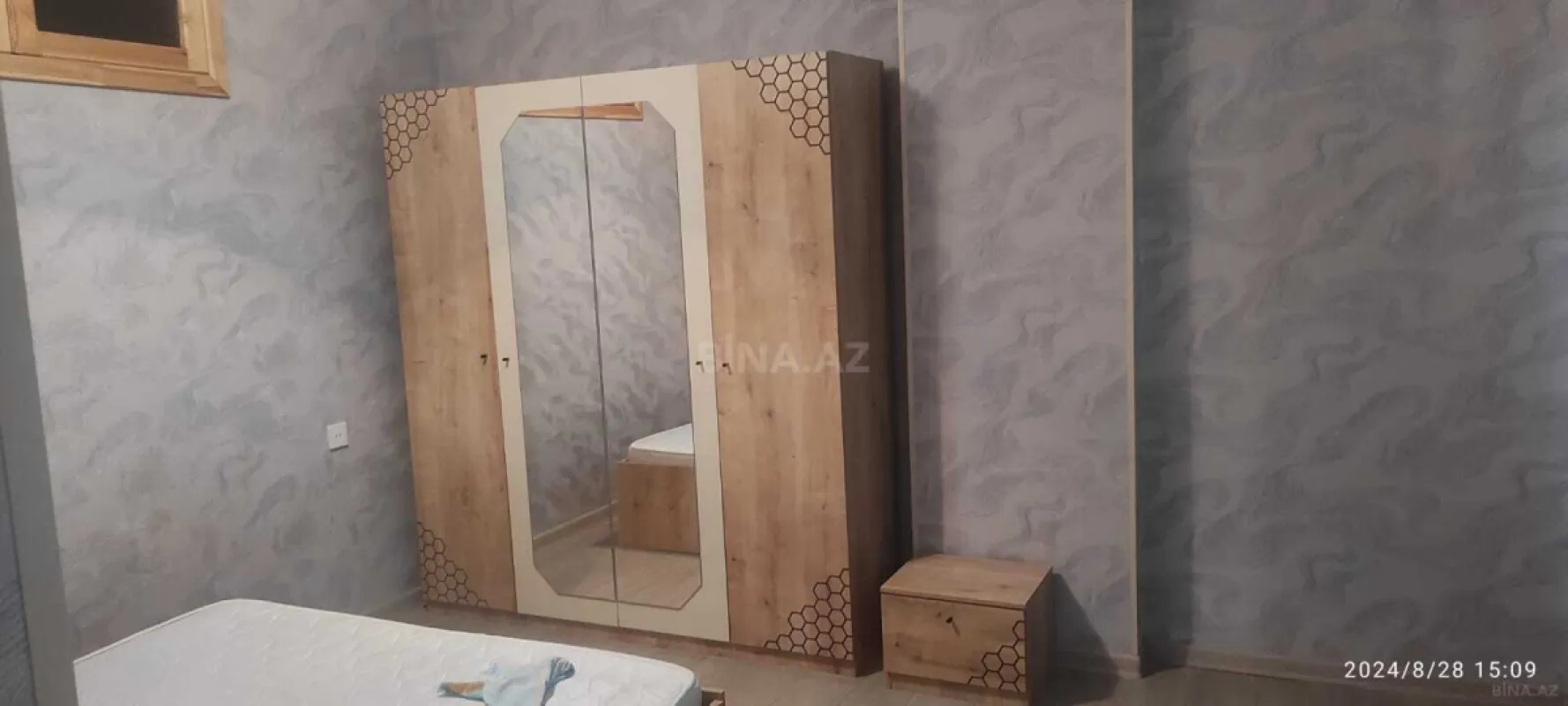 Kirayə verilir 3 otaqlı mənzil 116 m²