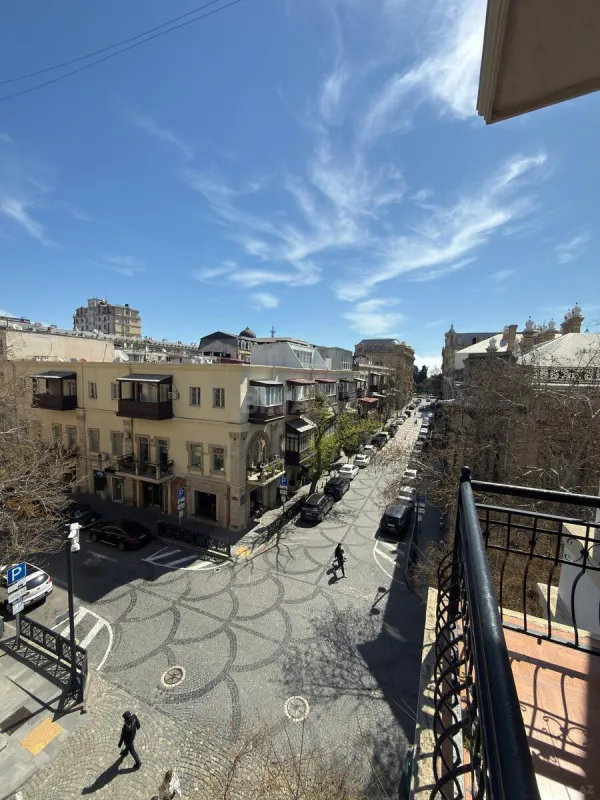 Satılır 2 otaqlı mənzil 55 m²