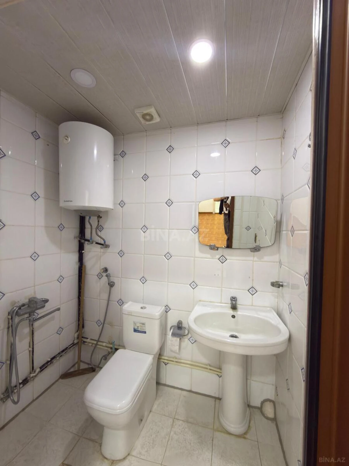 Satılır 2 otaqlı mənzil 55 m²