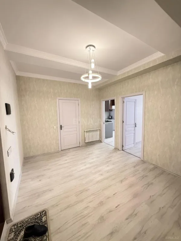 Satılır 2 otaqlı mənzil 77 m²