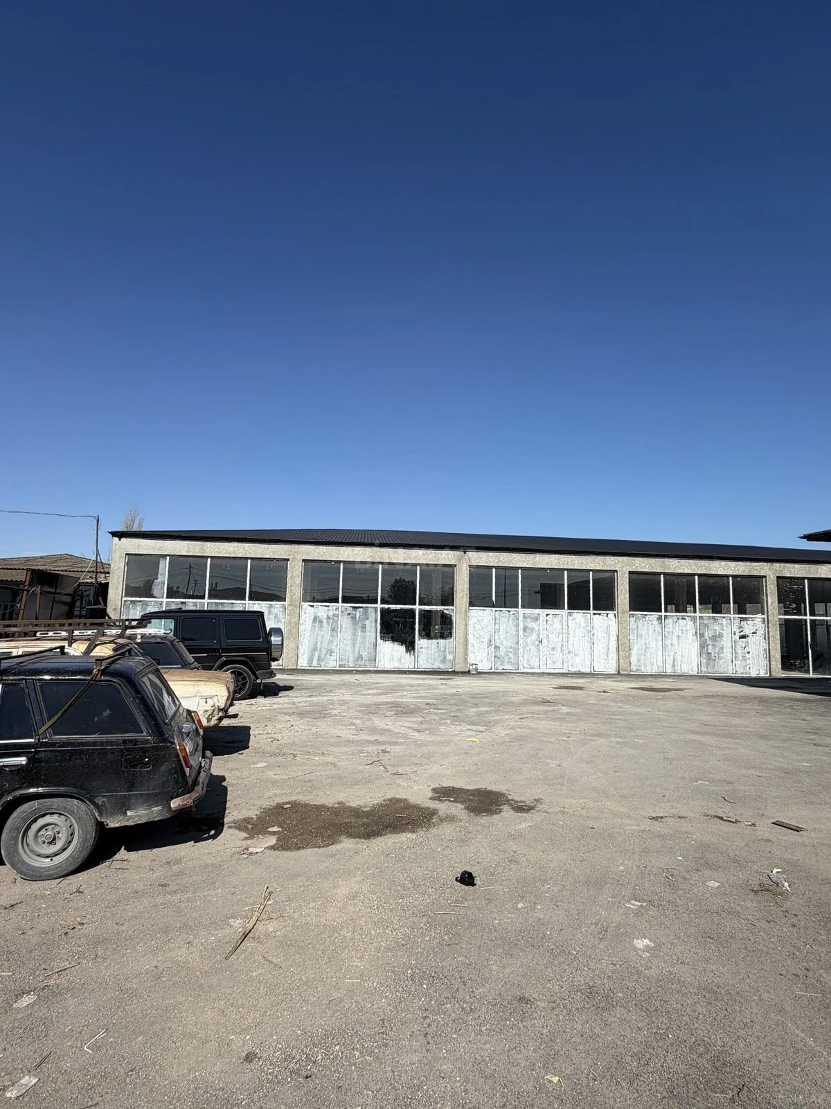 Kirayə verilir obyekt 1055 m²