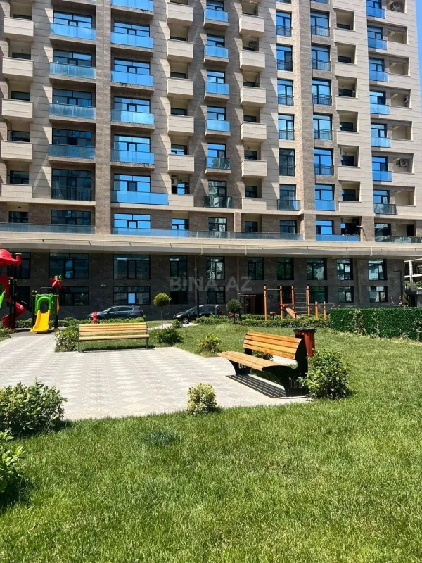 Satılır 5 otaqlı mənzil 267 m²