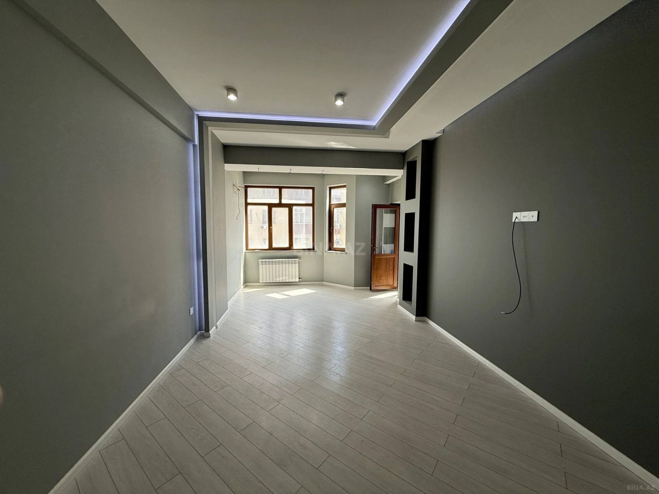 Satılır 2 otaqlı mənzil 65 m²