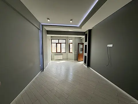 Satılır 2 otaqlı mənzil 65 m² — Bakı, 8-ci kilometr 2 otaq 65.00 m²