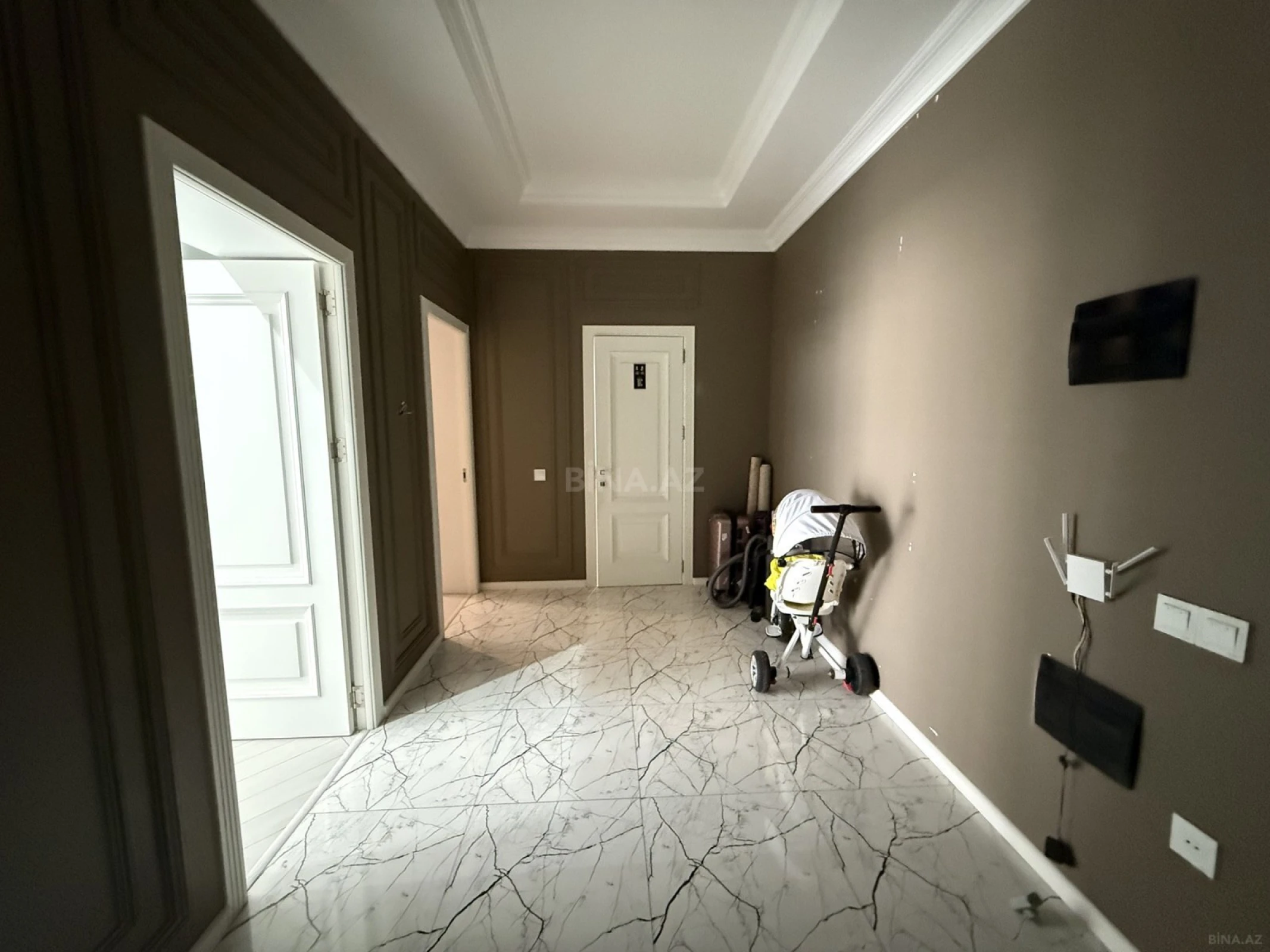 Satılır 2 otaqlı mənzil 65 m²