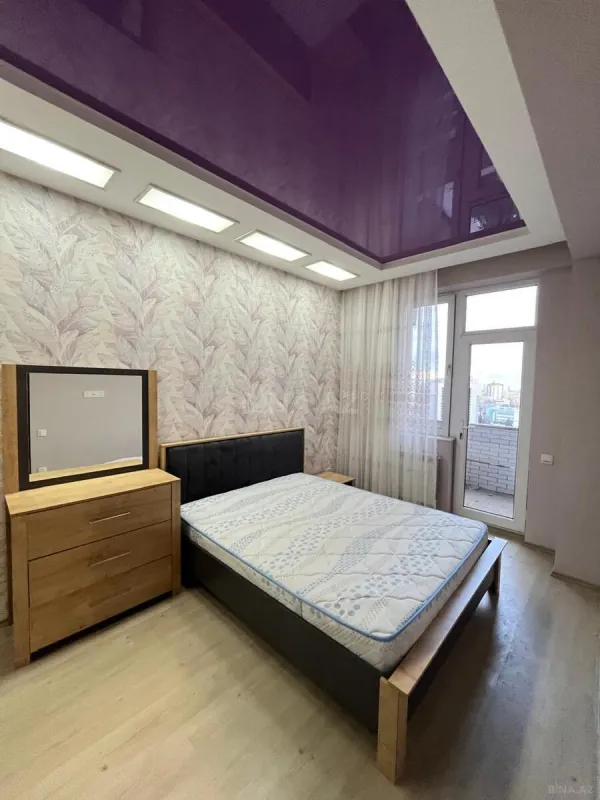 Kirayə verilir 2 otaqlı mənzil 67 m²