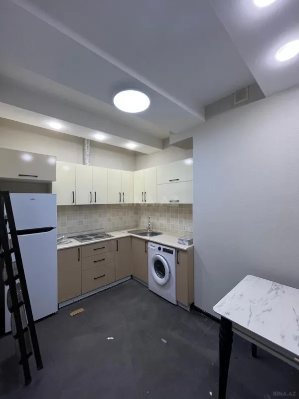 Kirayə verilir 2 otaqlı mənzil 67 m²