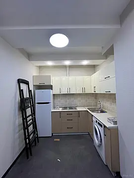 Kirayə verilir 2 otaqlı mənzil 67 m²