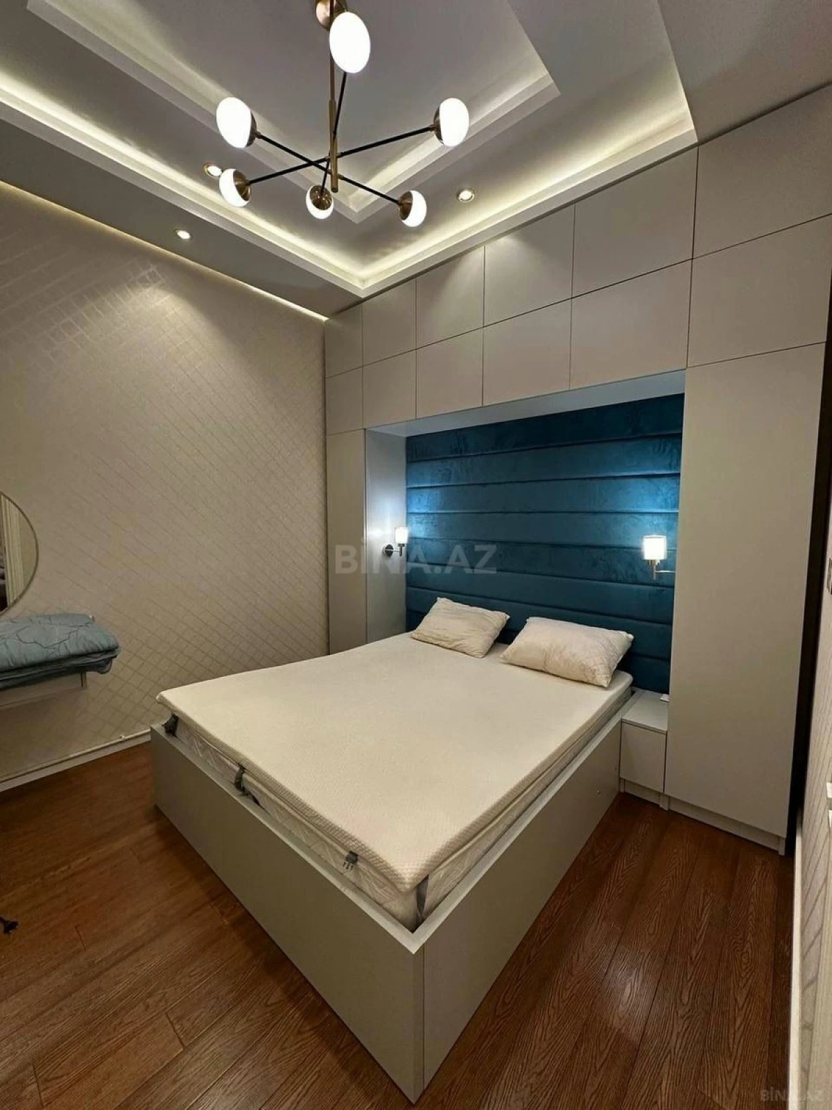 Kirayə verilir 2 otaqlı mənzil 65 m²