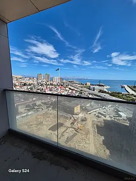 Satılır 5 otaqlı mənzil 209 m²