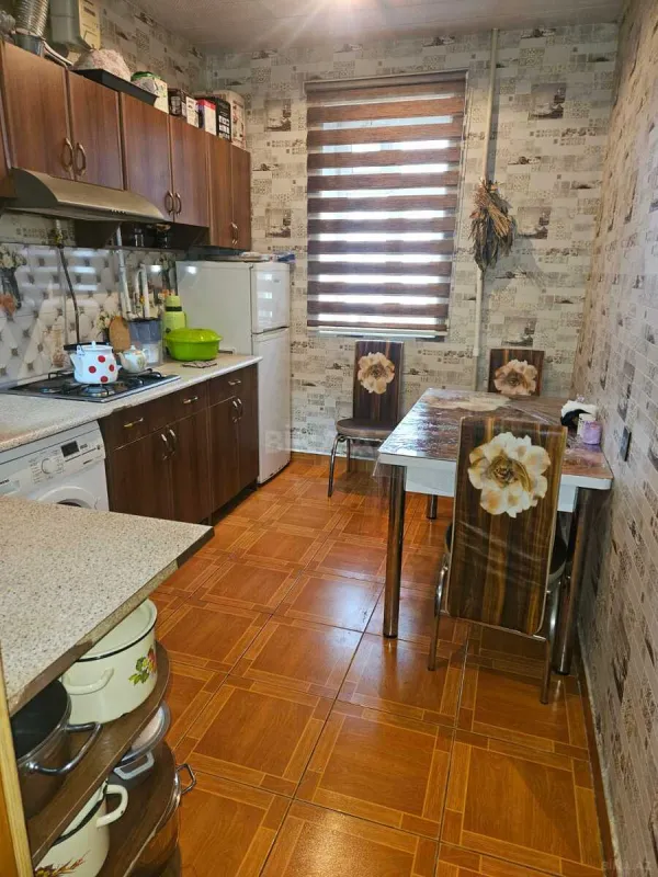 Satılır 3 otaqlı mənzil 100 m²