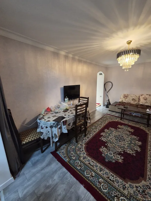 Satılır 1 otaqlı mənzil 40 m²
