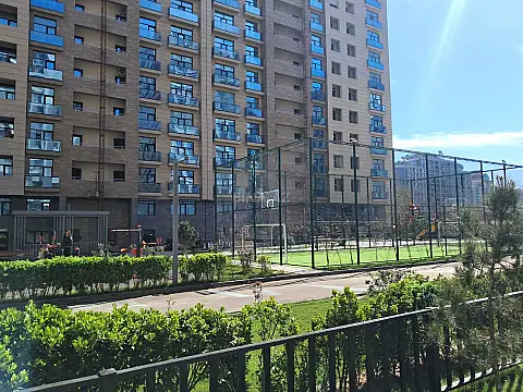 Satılır 2 otaqlı mənzil 92 m²