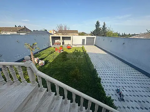 Satılır 6 otaqlı həyət evi 286 m²