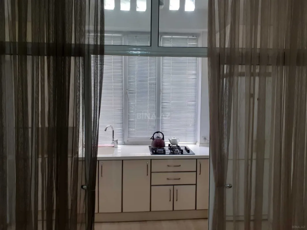 Kirayə verilir 2 otaqlı mənzil 70 m²
