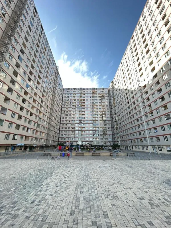 Kirayə verilir 2 otaqlı mənzil 70 m²