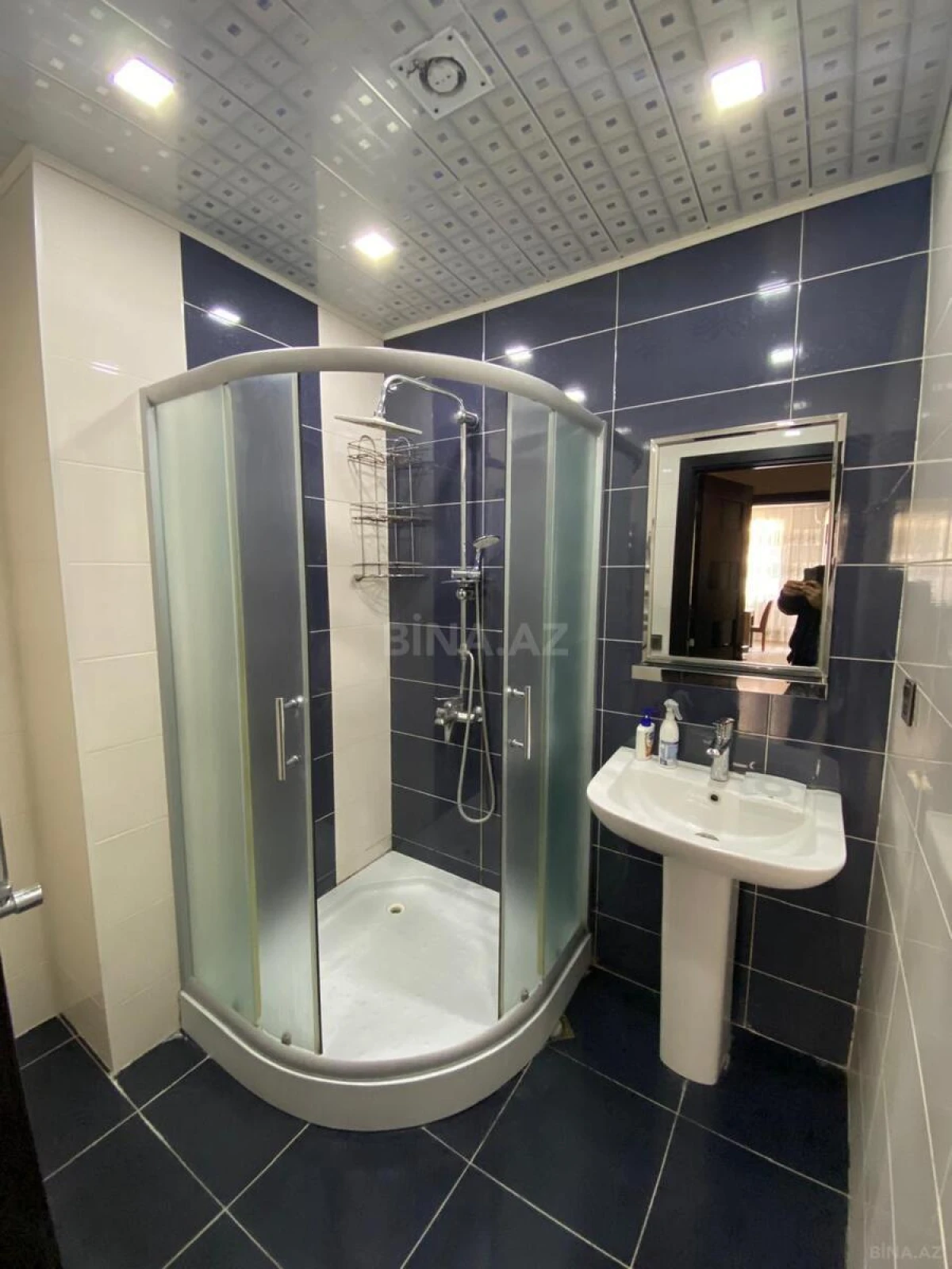 Kirayə verilir 3 otaqlı mənzil 110 m²