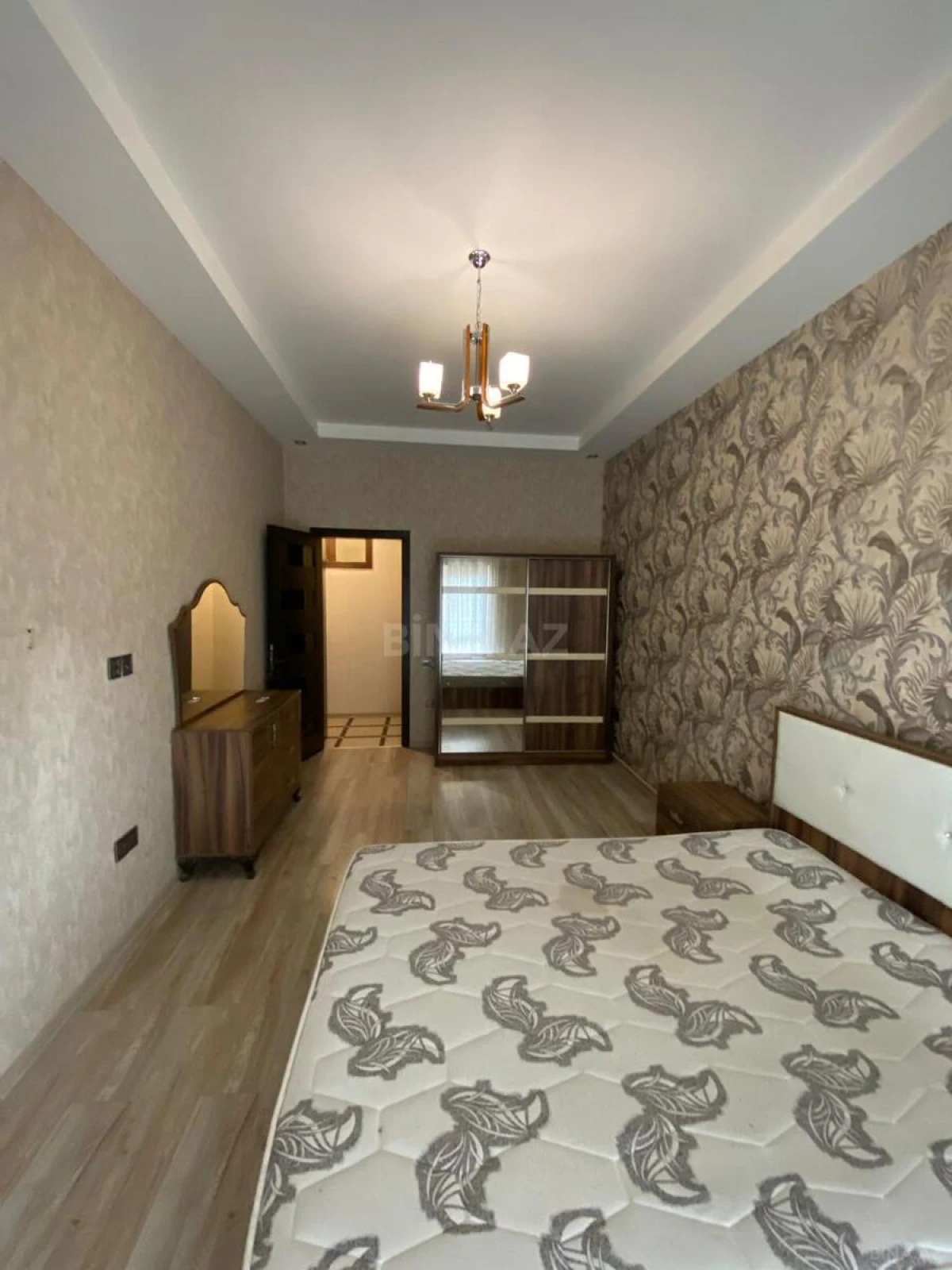 Kirayə verilir 3 otaqlı mənzil 110 m²
